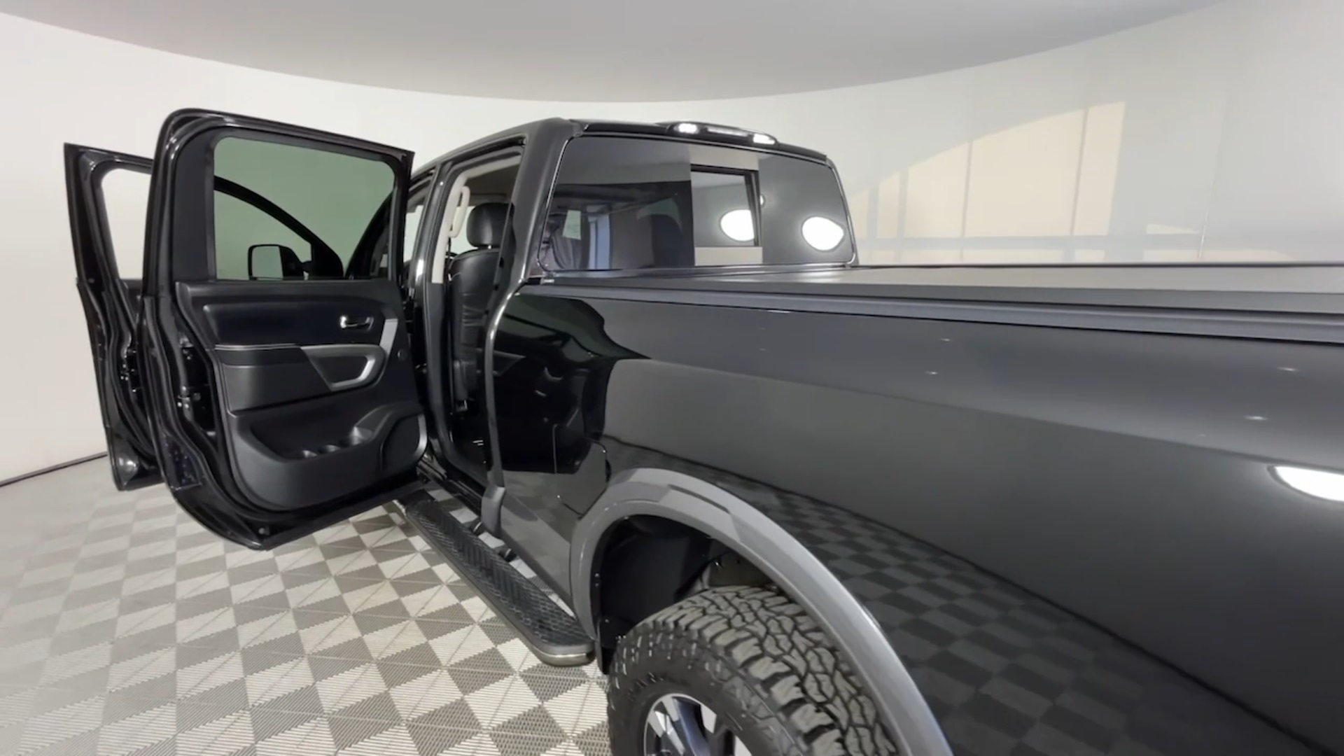 2017 Nissan Titan PRO-4X 4×4