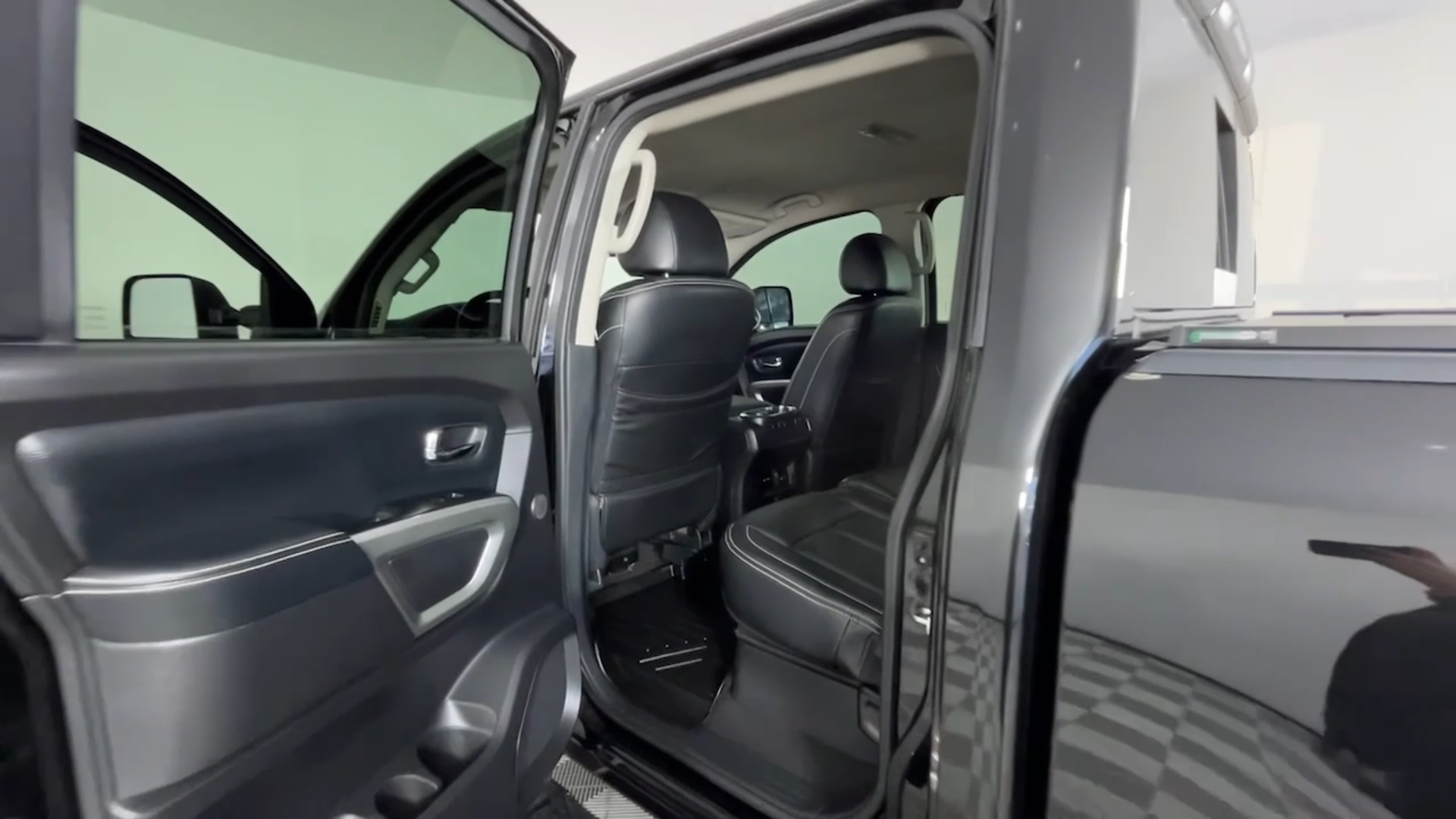 2017 Nissan Titan PRO-4X 4×4