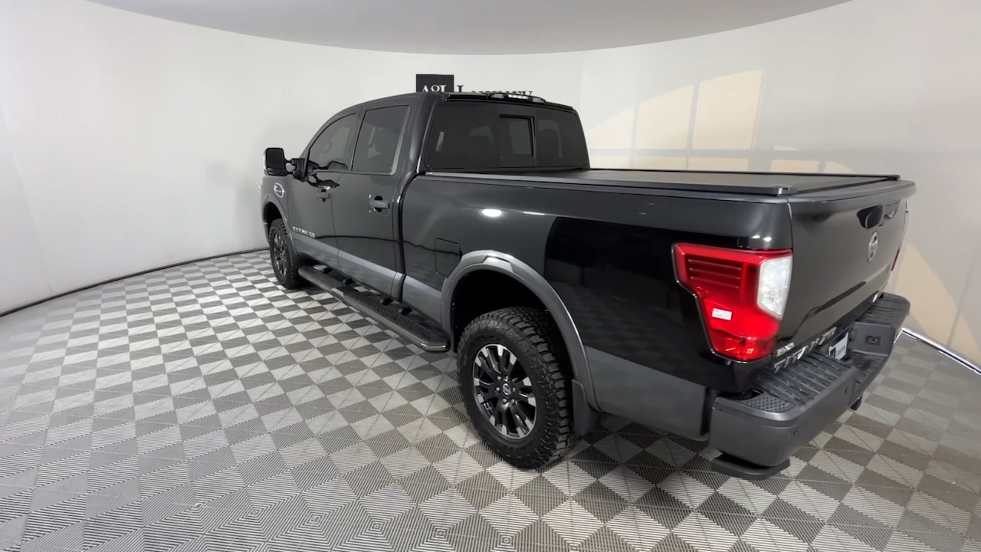 2017 Nissan Titan PRO-4X 4×4