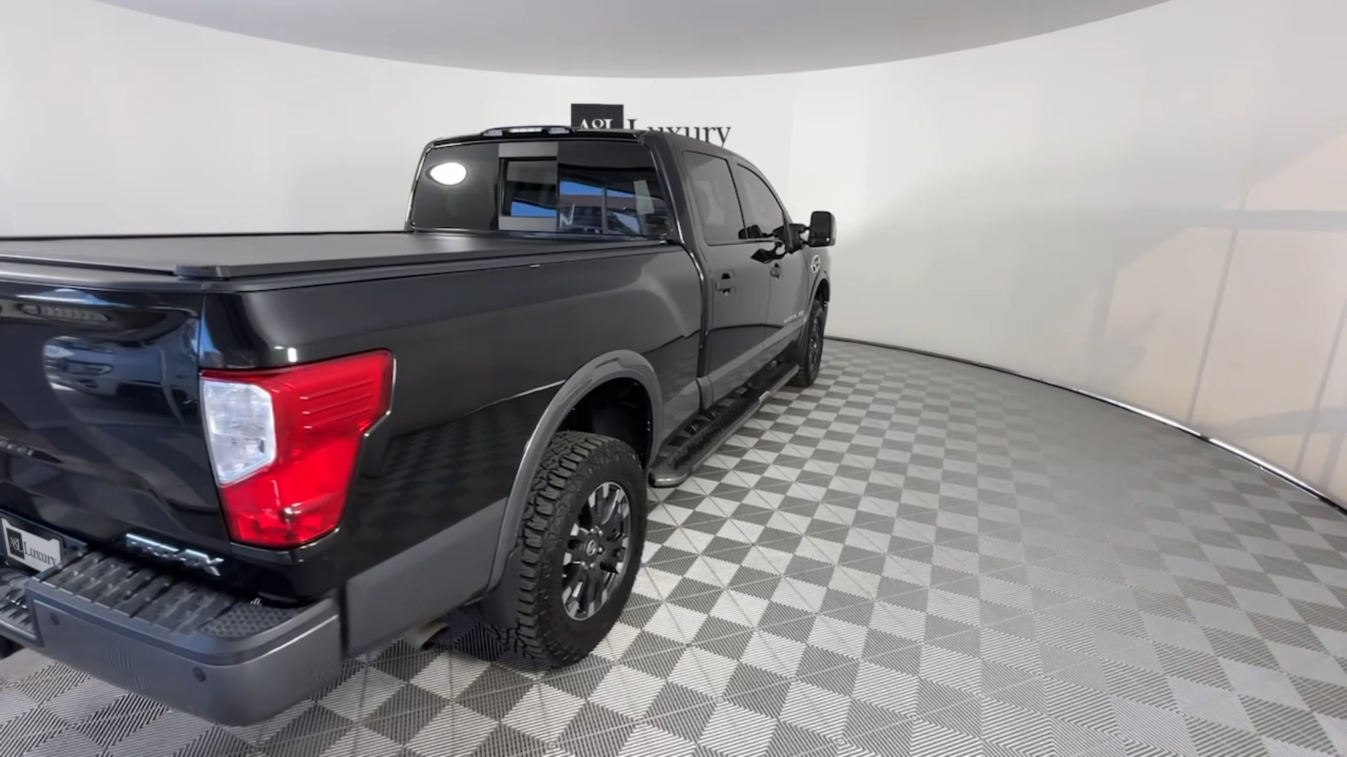 2017 Nissan Titan PRO-4X 4×4